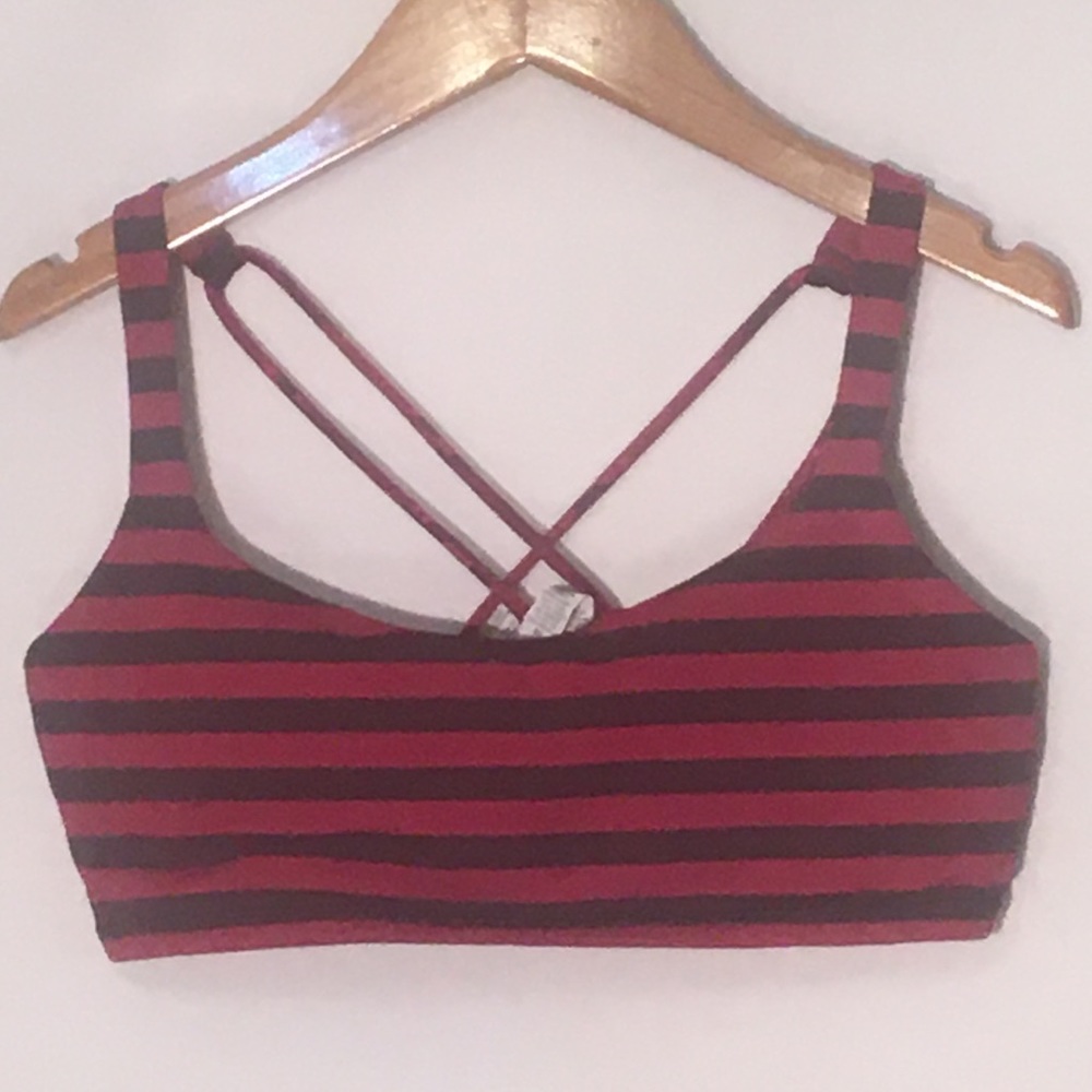 Lululemon sports bra 10